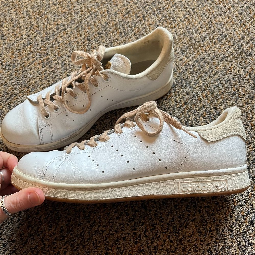 Adidas Stan Smith Women's Sneaker. White. 9